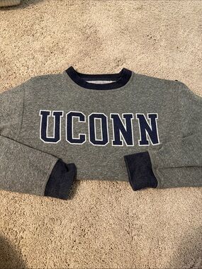 Uconn Sweatshirt